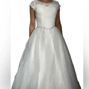 Unbranded White Prom or wedding dress, size small